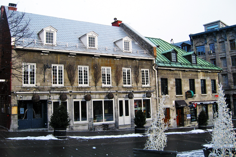 photo couleur Place Jacques-Cartier