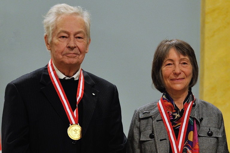François-Marc Gagnon et Nancy Senior, deux des lauréats du Prix d’histoire du Gouverneur général pour la recherche savante: le Prix Sir-John-A.-Macdonald 2012