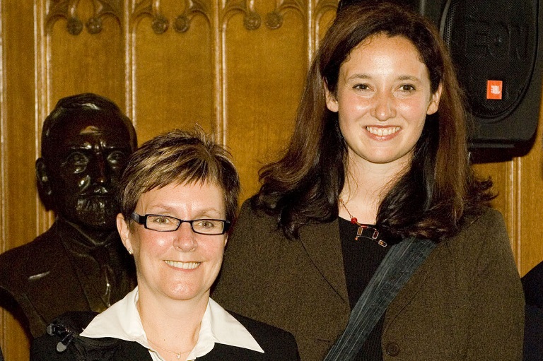 Kim Chagnon et Mary Scott, lauréates du Prix du Gouverneur général pour l'excellence en enseignement de l'histoire canadienne 2006
