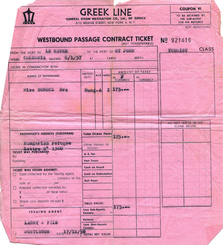 Billet de passager pour le trajet en bateau du Havre à St. John. On y lit « Hungarian refugee » dans la case de l’adresse du passager.