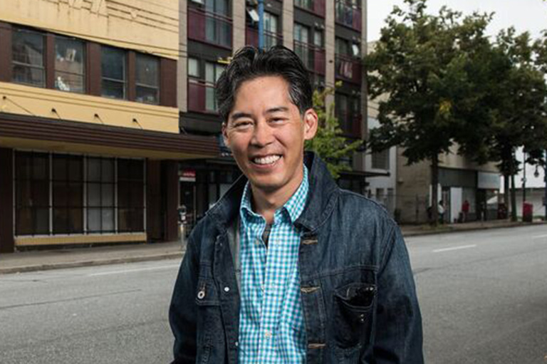 Greg Miyanaga, lauréat du Prix du Gouverneur général pour l'excellence en enseignement de l'histoire canadienne 2006