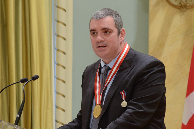 Tim Cook, lauréat du Prix d’histoire du Gouverneur général pour les médias populaires