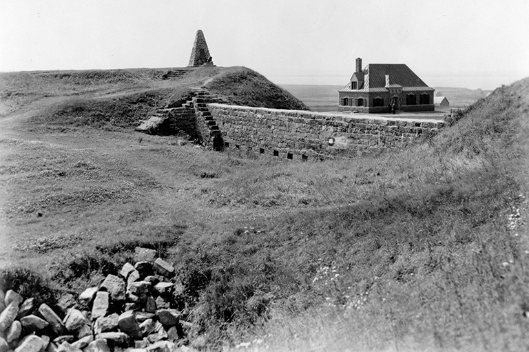 Un mur et un musée restaurés au fort Beauséjour.